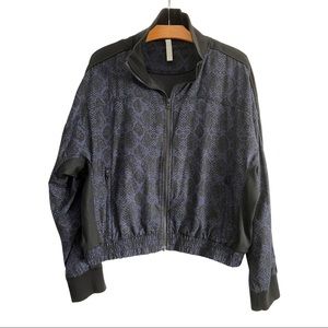 Athleta Brooklyn Bomber Jacket in Navy/Black Size: Women’s Large